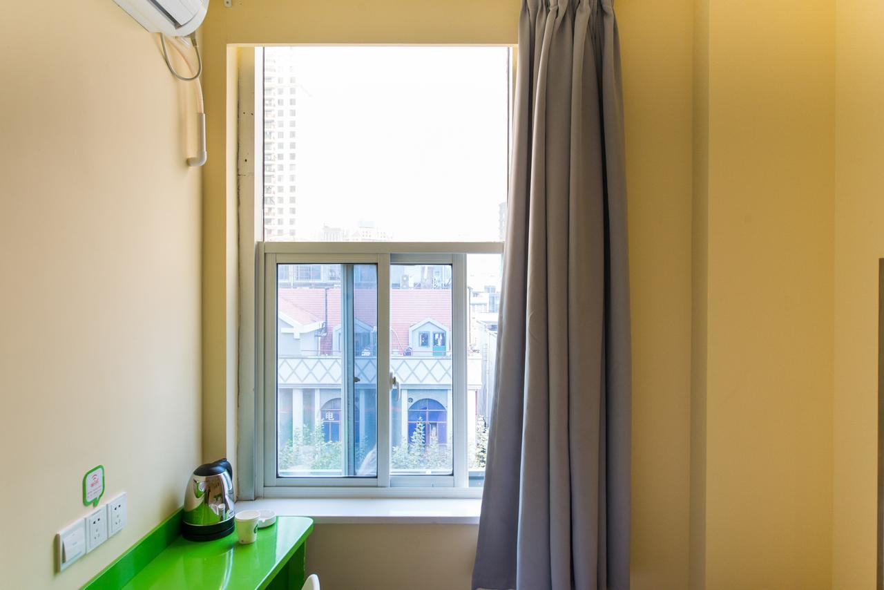 Hanting Pujiang Sanlu Highway Hotel 2*